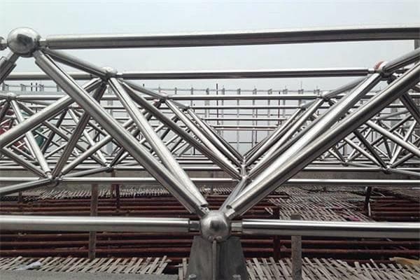 大跨度空间结构优选网架结构